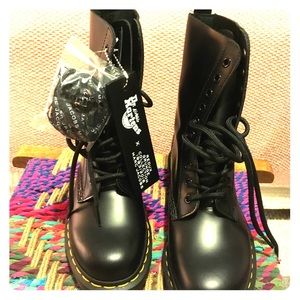 dr martens x marc jacobs boots